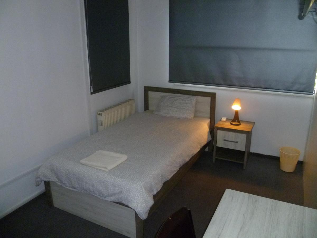 Datacom Guest House Никозия Екстериор снимка